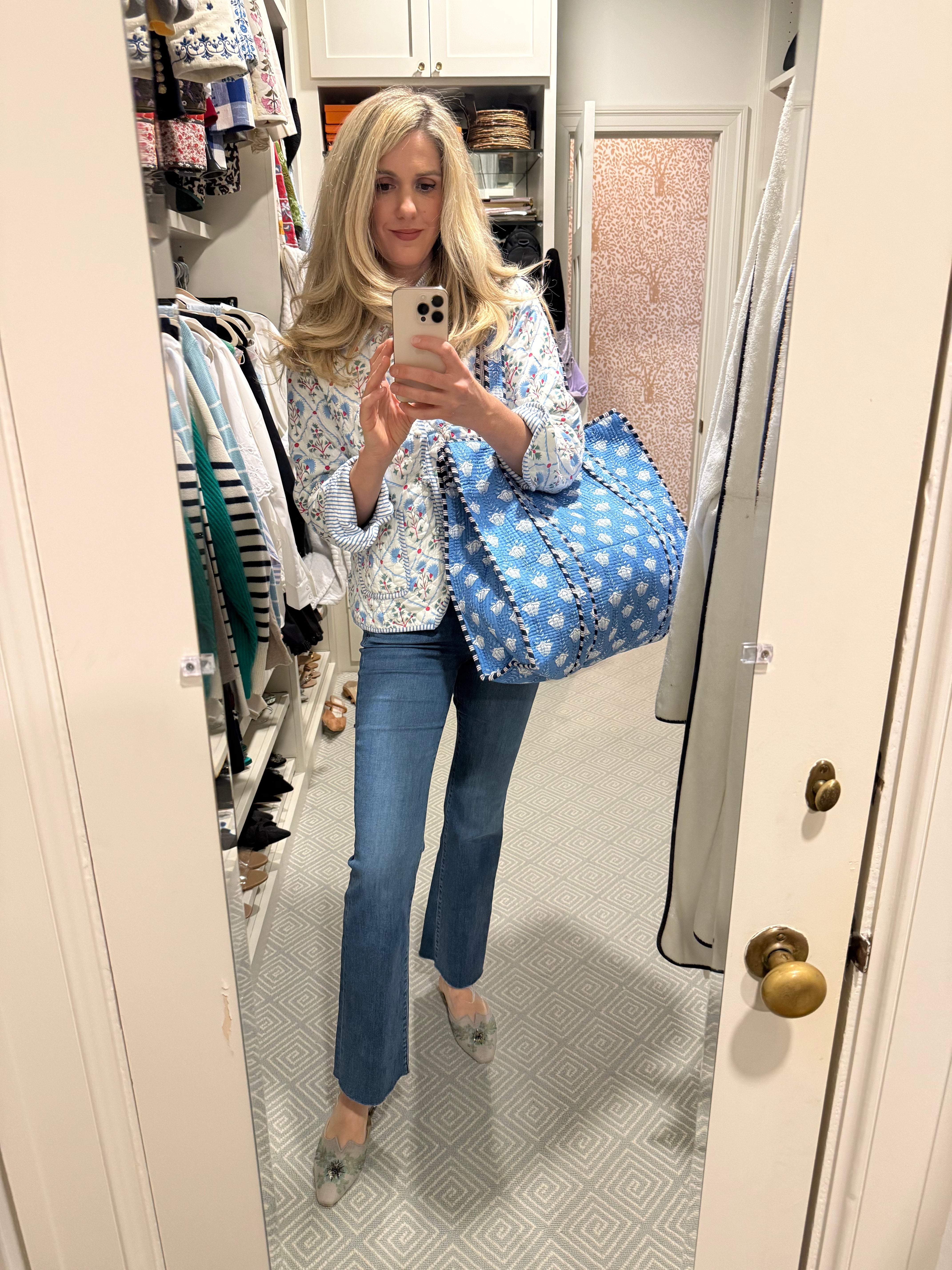 5 Things I Always Keep in My Everyday Tote Bag