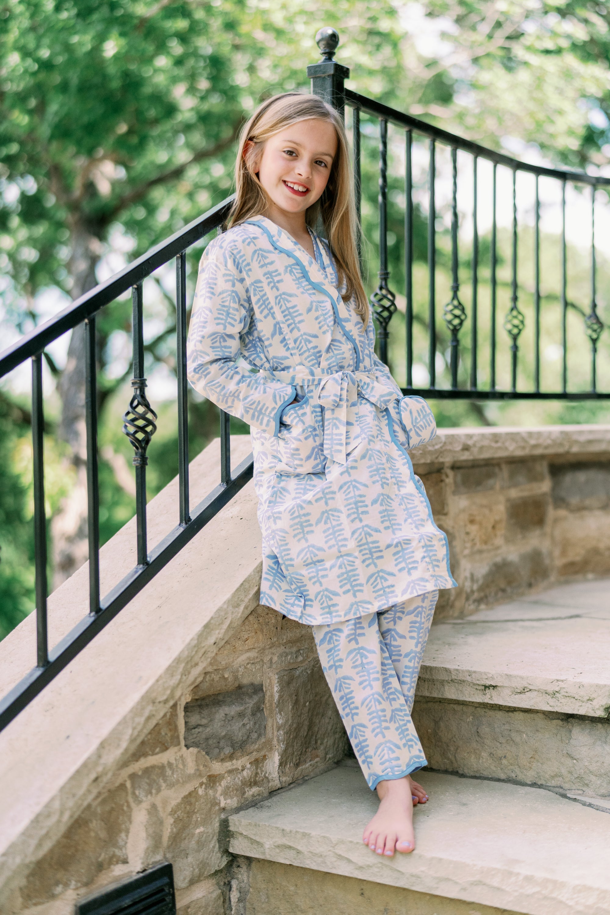 Mini Trellis Robe (Blue) – Erin Donahue Tice
